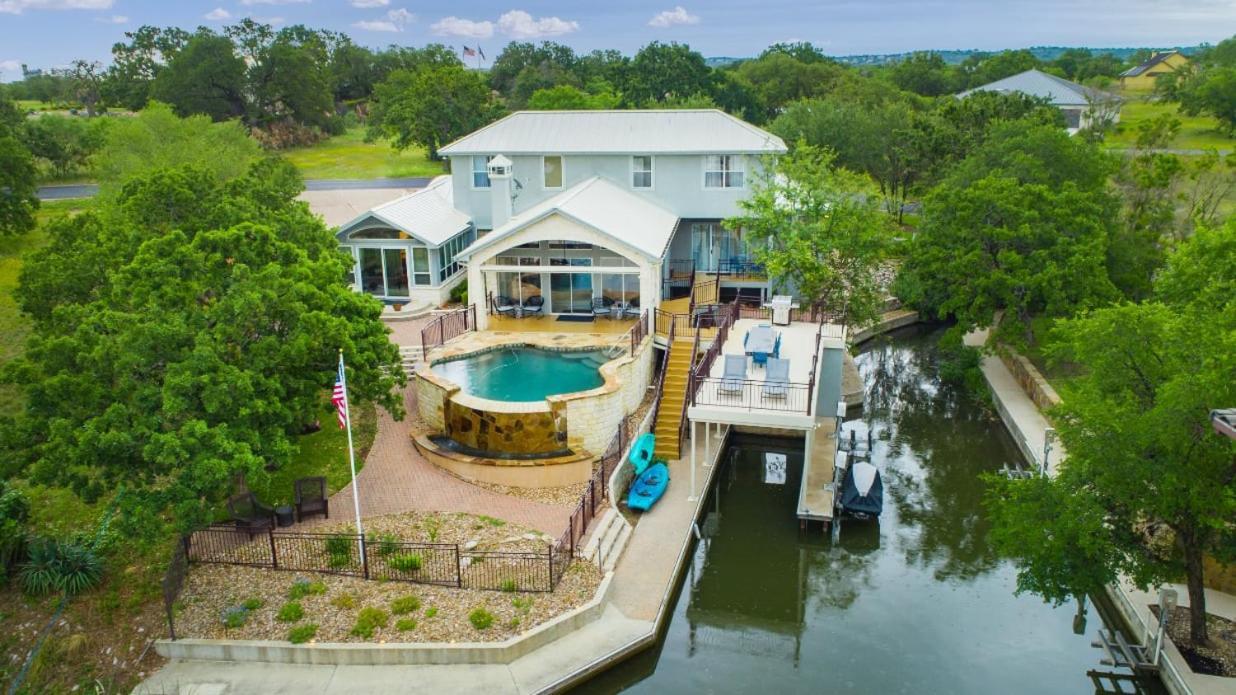 The Driftwood Retreat Concierge Services Horseshoe Bay Exterior photo